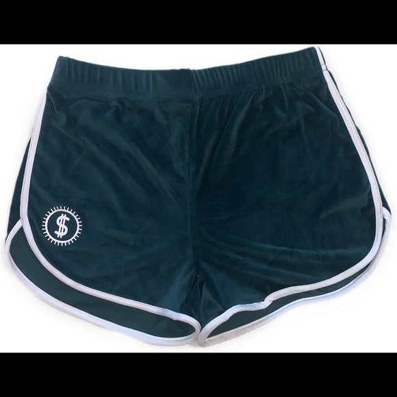 Velour Shorts - Picture 3 of 4